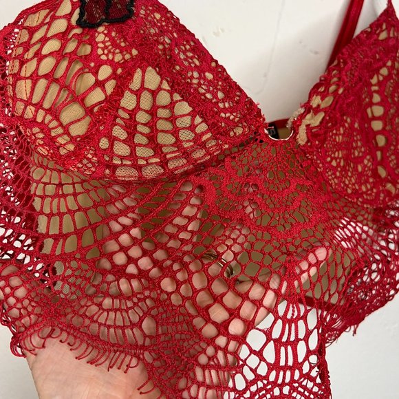 NWT For Love and Lemons Skivvies Bat Your Lashes Bra, Red, Size Small - Picture 8 of 11